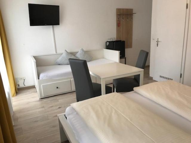 Abendruhe Hotel - Kontaktloser Check In Oberhaching Bagian luar foto