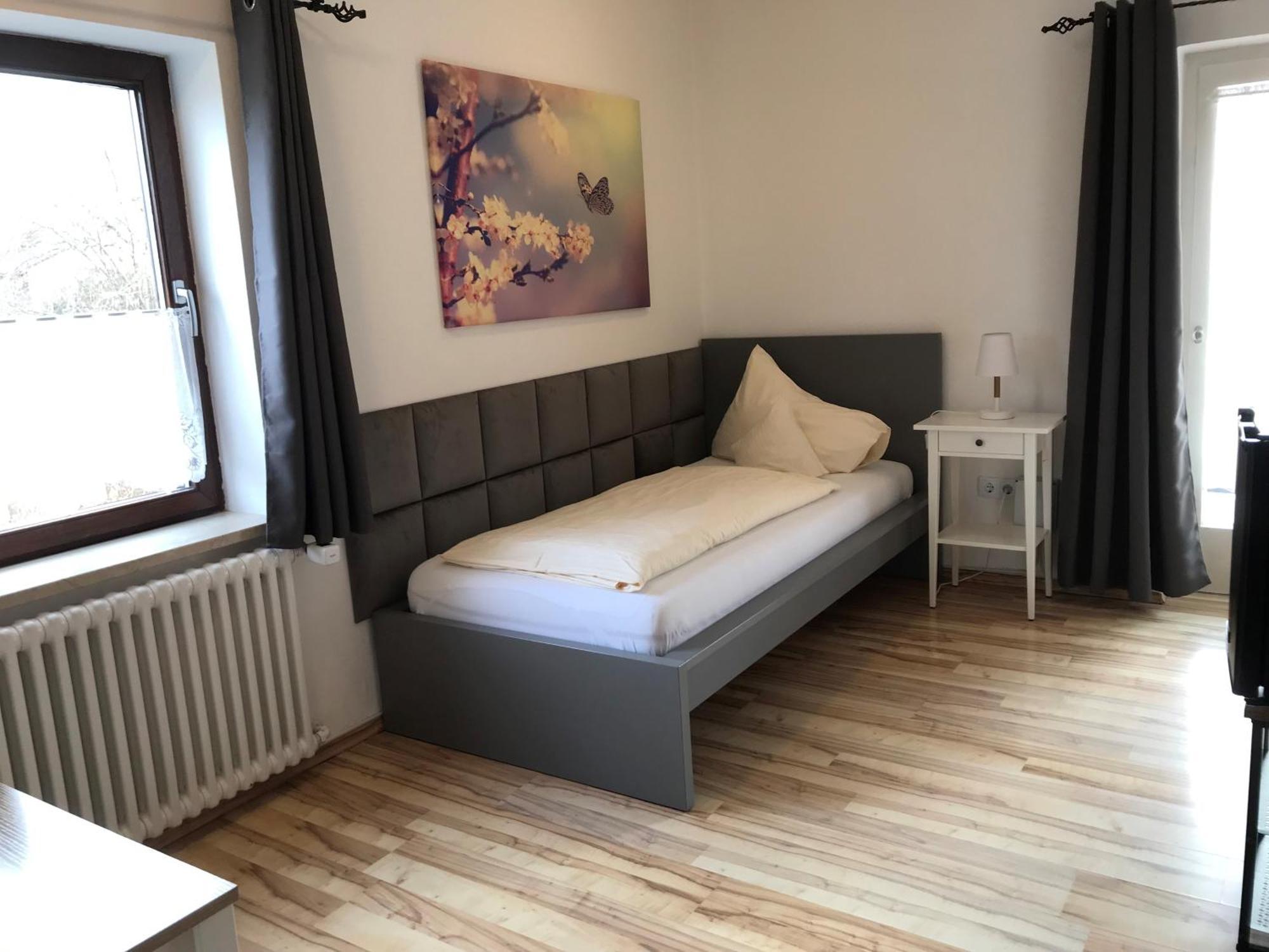 Abendruhe Hotel - Kontaktloser Check In Oberhaching Bagian luar foto